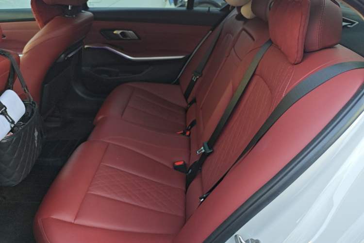 Used BMW 3 Series 2022 325Li M Sport Package Interior 4