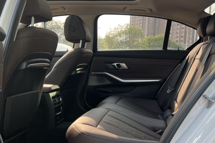 Used BMW 3 Series 2022 Updated 325Li M Sport Package Interior 4