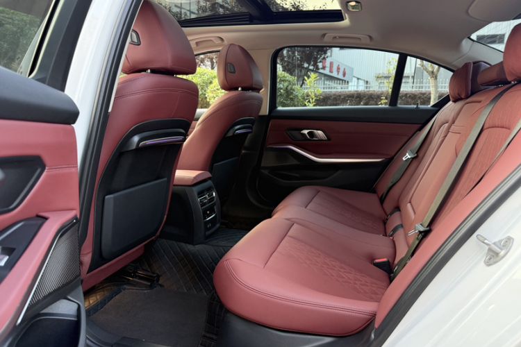 Used BMW 3 Series 2022 Updated 325Li M Sport Package Interior 4