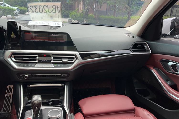 Used BMW 3 Series 2022 Restyled 320Li M Sport Package Interior 5