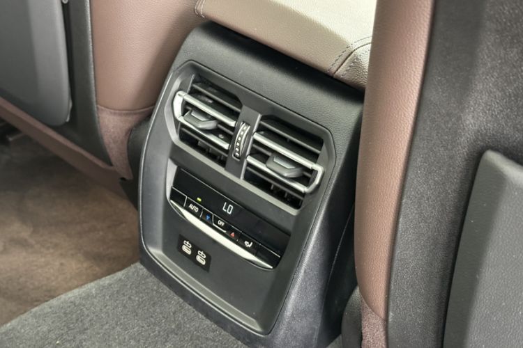 Used BMW 3 Series 2022 Restyled 325Li M Sport Night Edition Package Interior 5