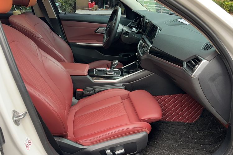 Used BMW 3 Series 2022 Restyled 320Li M Sport Package Interior 6