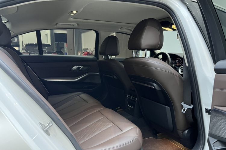 Used BMW 3 Series 2022 Restyled 320Li M Sport Package Interior 7