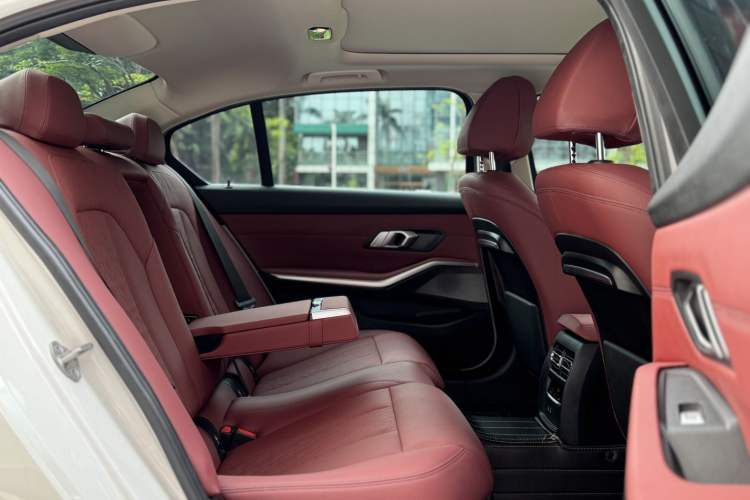Used BMW 3 Series 2022 320Li M Sport Package Interior 7