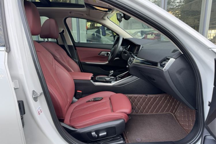 Used BMW 3 Series 2022 320Li M Sport Package Interior 8
