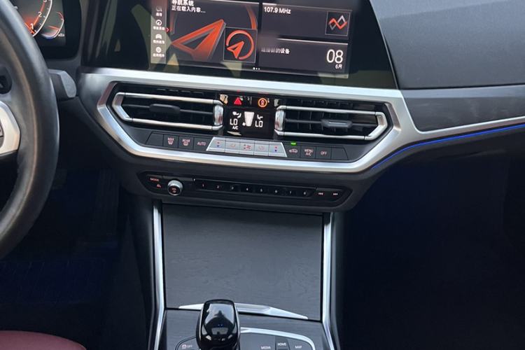 Used BMW 3 Series 2022 325i M Sport Package Interior 9