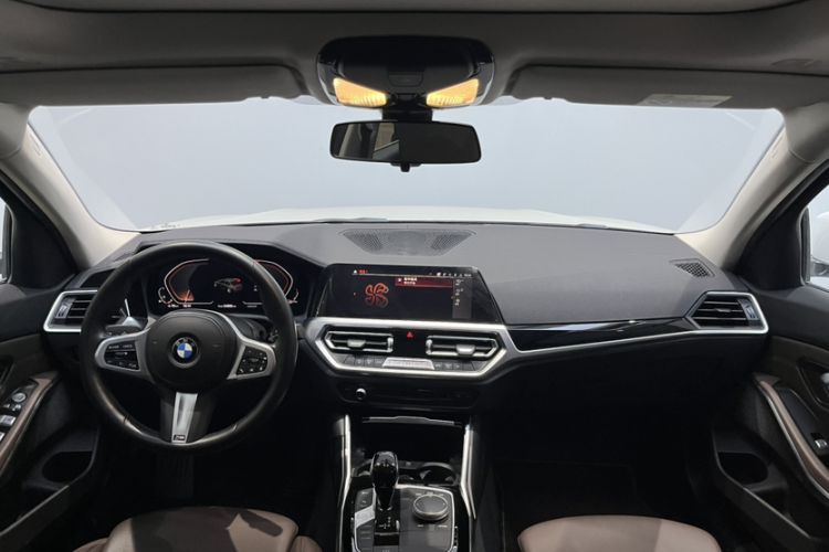 Used BMW 3 Series 2022 Restyled 320Li M Sport Package Interior 9