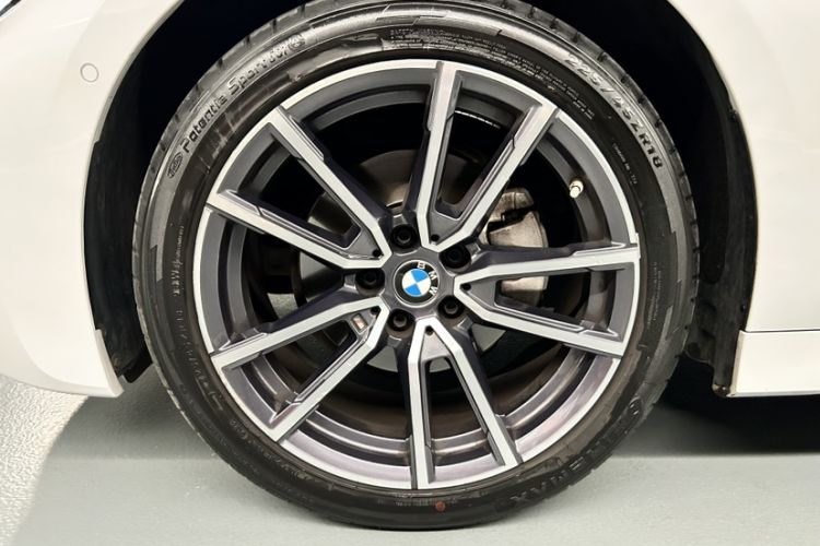 Used BMW 3 Series 2022 Updated 325Li M Sport Package Interior 9