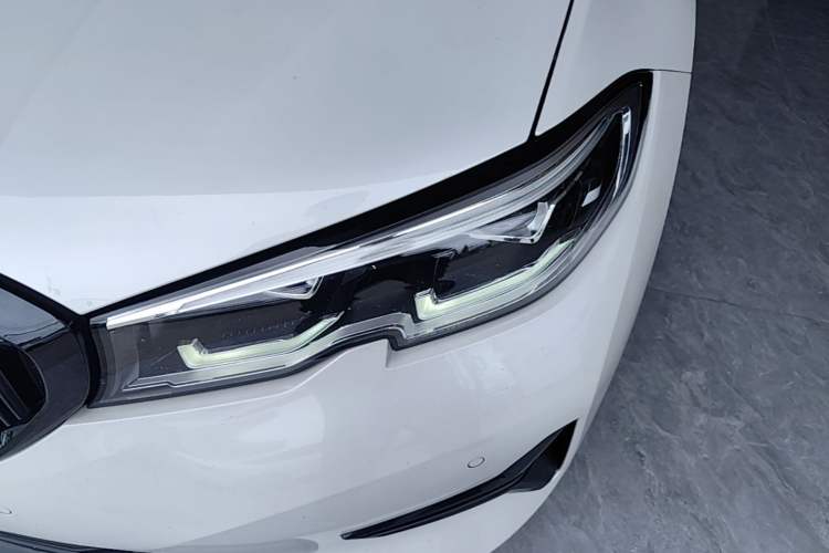 Used BMW 3 Series 2022 320i Sport Package Left Front Headlight