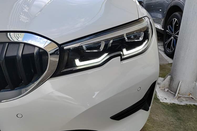 Used BMW 3 Series 2022 Updated 320i Sport Package Left Front Headlight