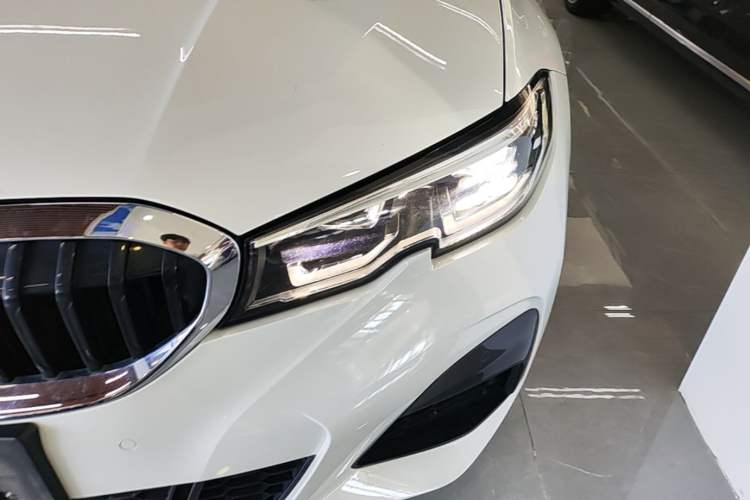 Used BMW 3 Series 2022 325i M Sport Package Left Front Headlight