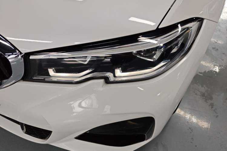 Used BMW 3 Series 2022 325Li M Sport Package Left Front Headlight