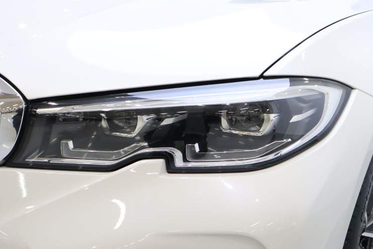 Used BMW 3 Series 2022 325Li M Sport Package Left Front Headlight