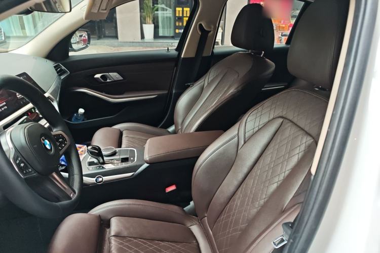Used BMW 3 Series 2022 325i M Sport Package Left Front Seat
