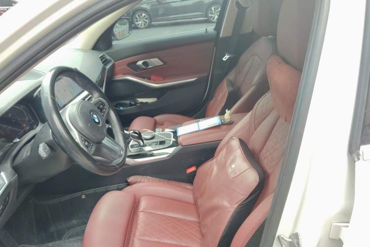 Used BMW 3 Series 2022 320Li M Sport Package Left Front Seat