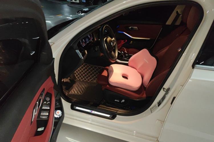 Used BMW 3 Series 2022 325Li M Sport Package Left Front Seat