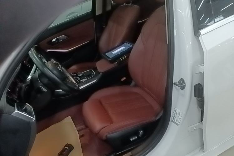 Used BMW 3 Series 2022 325Li M Sport Package Left Front Seat