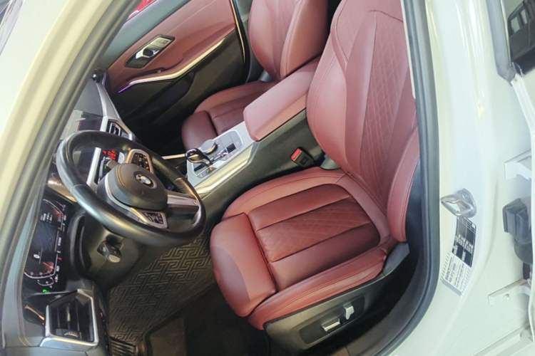 Used BMW 3 Series 2022 325i M Sport Night Edition Package Left Front Seat
