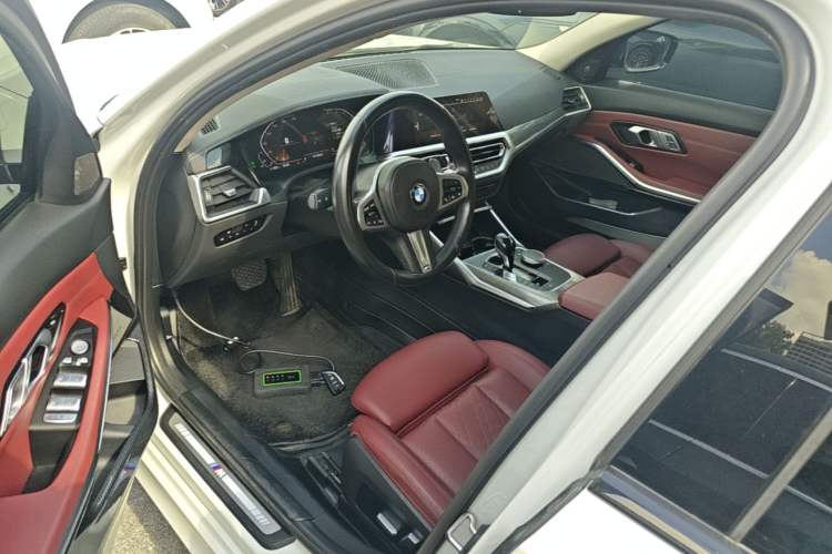 Used BMW 3 Series 2022 325i M Sport Night Edition Package Left Front Seat