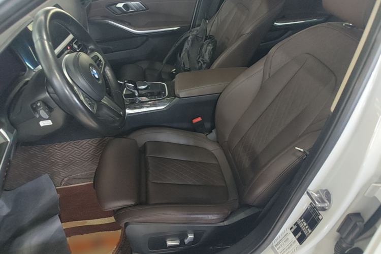 Used BMW 3 Series 2022 325Li M Sport Package Left Front Seat