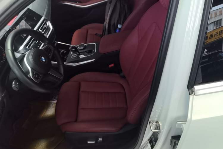 Used BMW 3 Series 2022 325i M Sport Package Left Front Seat