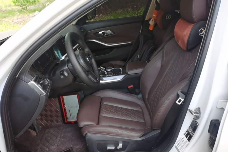 Used BMW 3 Series 2022 320Li M Sport Package Left Front Seat