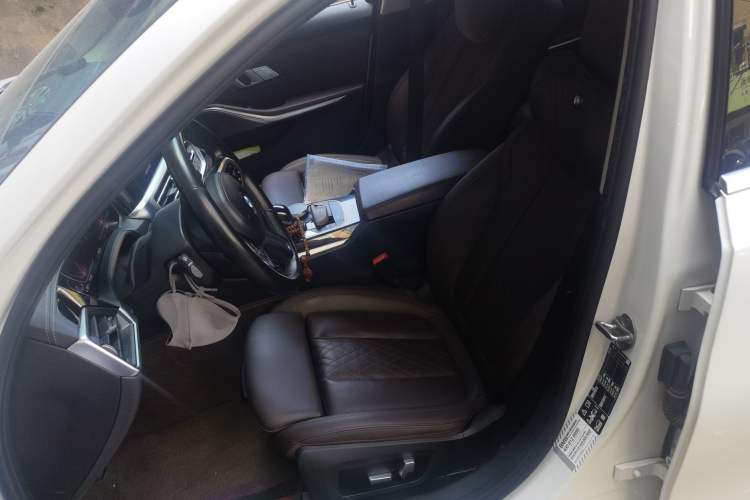 Used BMW 3 Series 2022 Restyled 325Li xDrive M Sport Package Left Front Seat