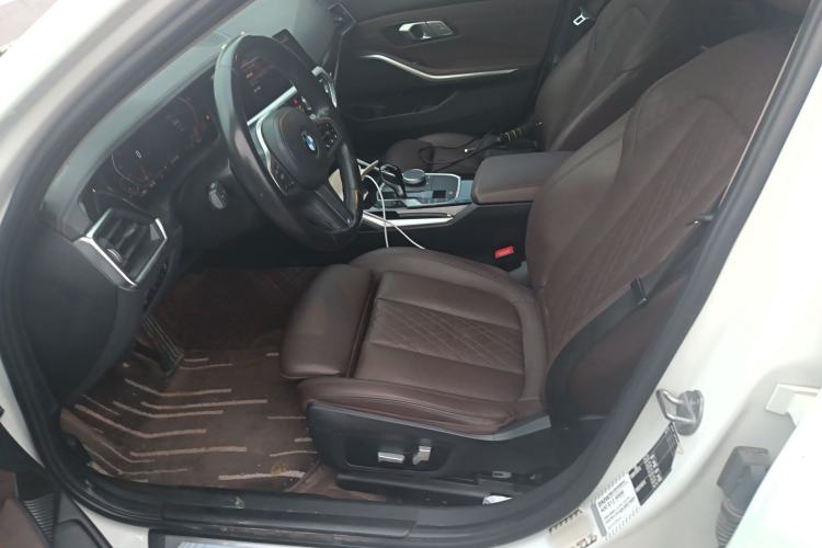 Used BMW 3 Series 2022 320Li M Sport Package Left Front Seat