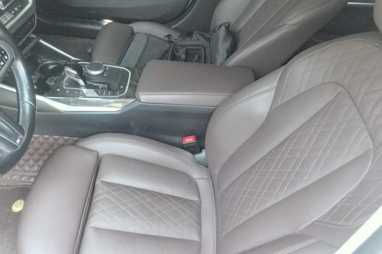 Used BMW 3 Series 2022 325Li M Sport Package Left Front Seat
