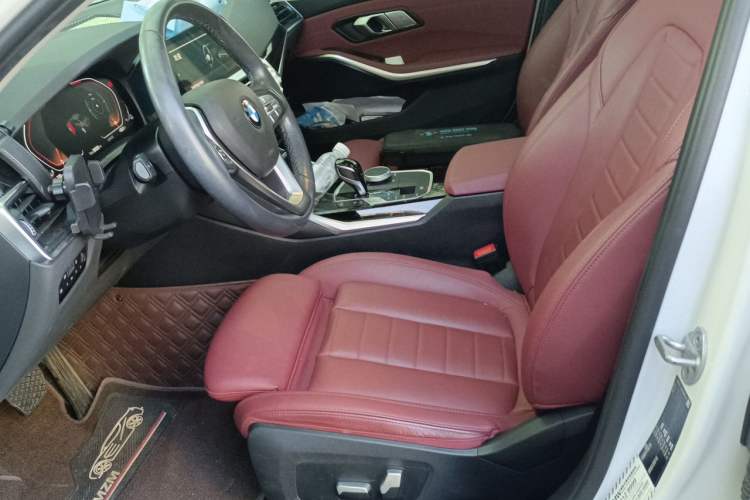 Used BMW 3 Series 2022 320i Sport Package Left Front Seat