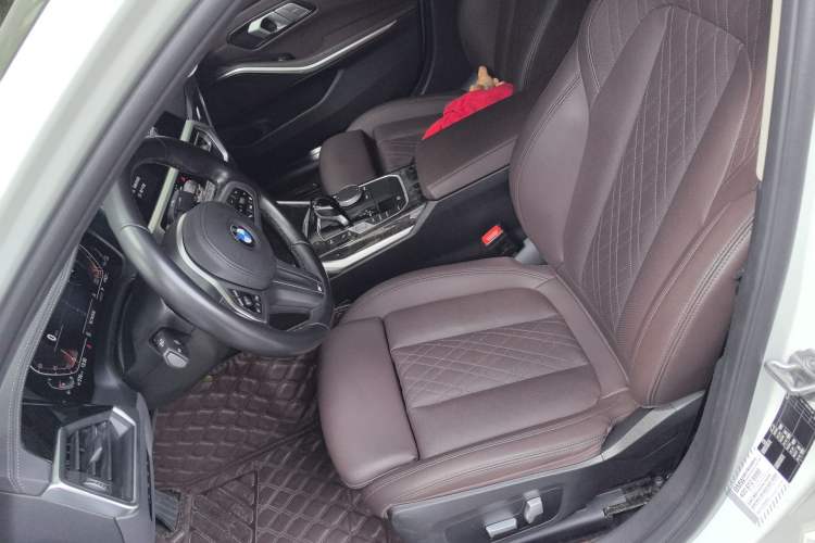 Used BMW 3 Series 2022 325Li M Sport Package Left Front Seat