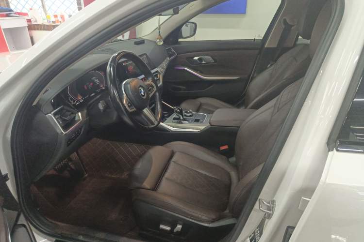 Used BMW 3 Series 2022 Revised 325i M Sport Night Edition Package Left Front Seat