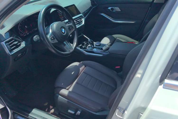 Used BMW 3 Series 2022 320Li M Sport Package Left Front Seat