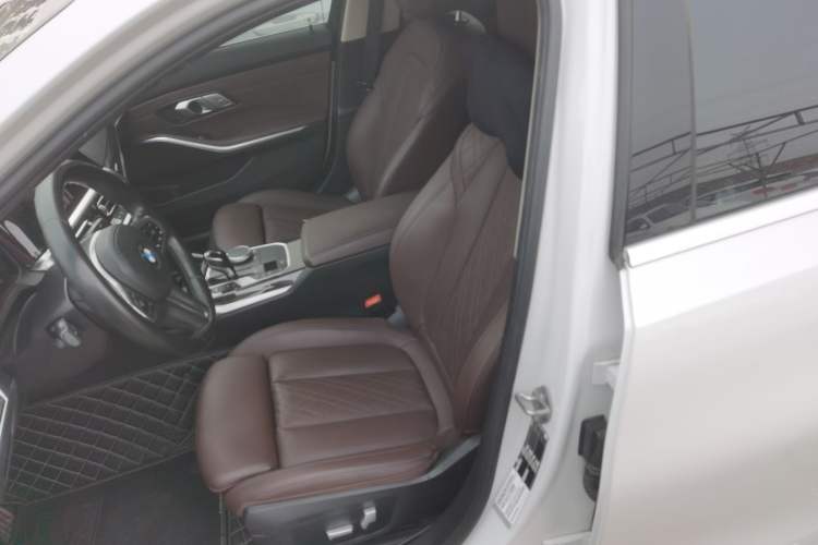 Used BMW 3 Series 2022 325Li M Sport Package Left Front Seat
