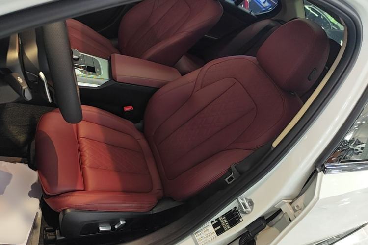 Used BMW 3 Series 2022 325i M Sport Night Edition Package Left Front Seat