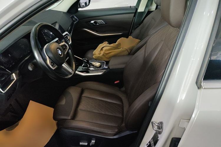 Used BMW 3 Series 2022 Restyled 320Li M Sport Package Left Front Seat