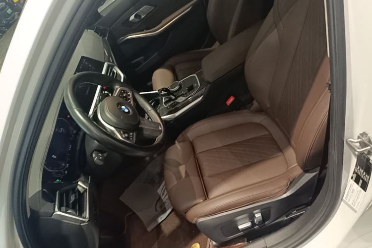 Used BMW 3 Series 2022 325Li M Sport Package Left Front Seat
