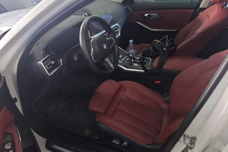 Used BMW 3 Series 2022 325i M Sport Package Left Front Seat
