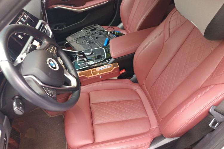 Used BMW 3 Series 2022 320i Sport Package Left Front Seat