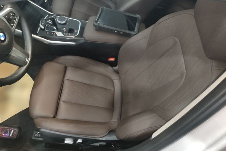 Used BMW 3 Series 2022 325Li M Sport Package Left Front Seat