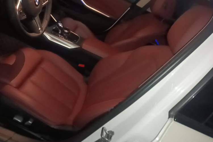 Used BMW 3 Series 2022 325i M Sport Night Edition Package Left Front Seat