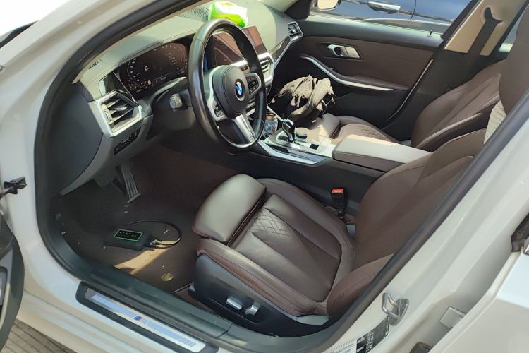 Used BMW 3 Series 2022 325Li M Sport Package Left Front Seat