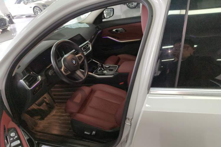 Used BMW 3 Series 2022 325Li M Sport Package Left Front Seat