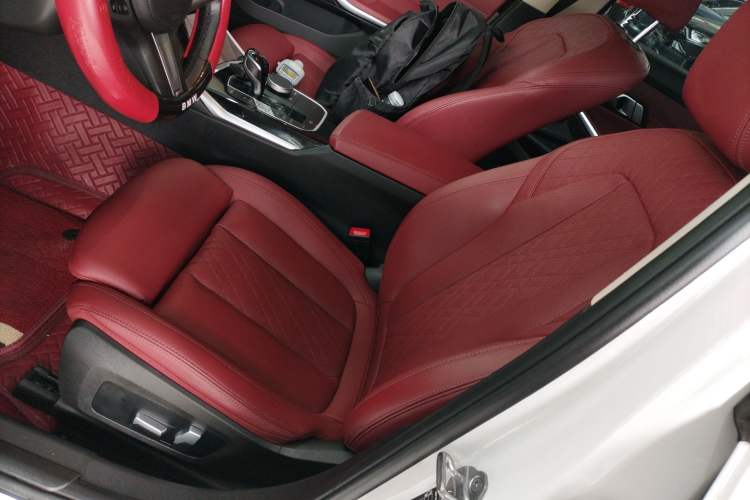 Used BMW 3 Series 2022 Restyled 320Li M Sport Package Left Front Seat
