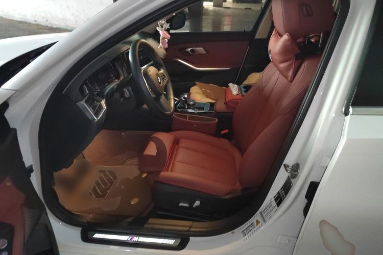 Used BMW 3 Series 2022 320Li M Sport Package Left Front Seat