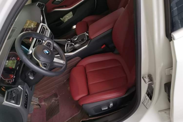 Used BMW 3 Series 2022 320Li M Sport Package Left Front Seat