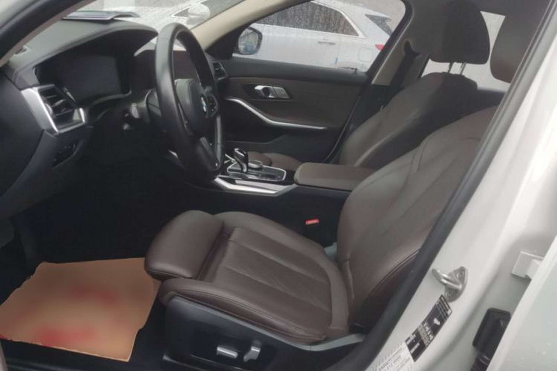 Used BMW 3 Series 2022 320Li M Sport Package Left Front Seat