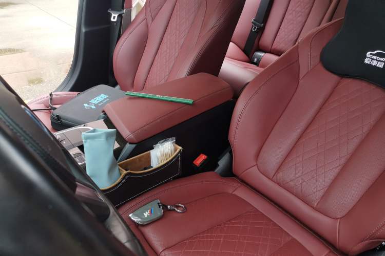 Used BMW 3 Series 2022 320Li M Sport Package Left Front Seat