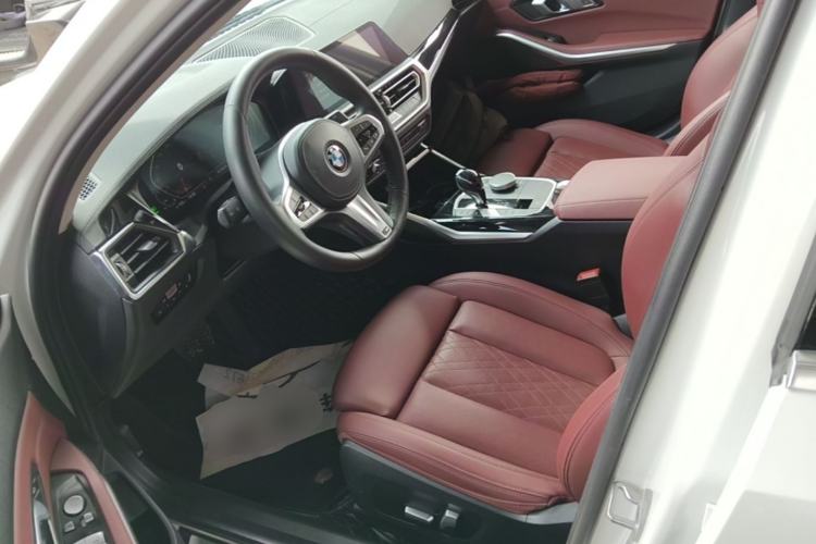 Used BMW 3 Series 2022 320Li M Sport Package Left Front Seat