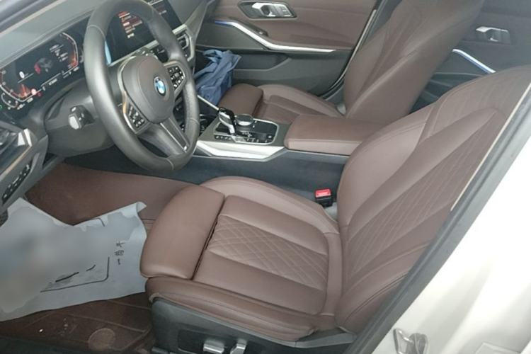 Used BMW 3 Series 2022 Restyled 330Li xDrive M Sport Night Edition Package Left Front Seat